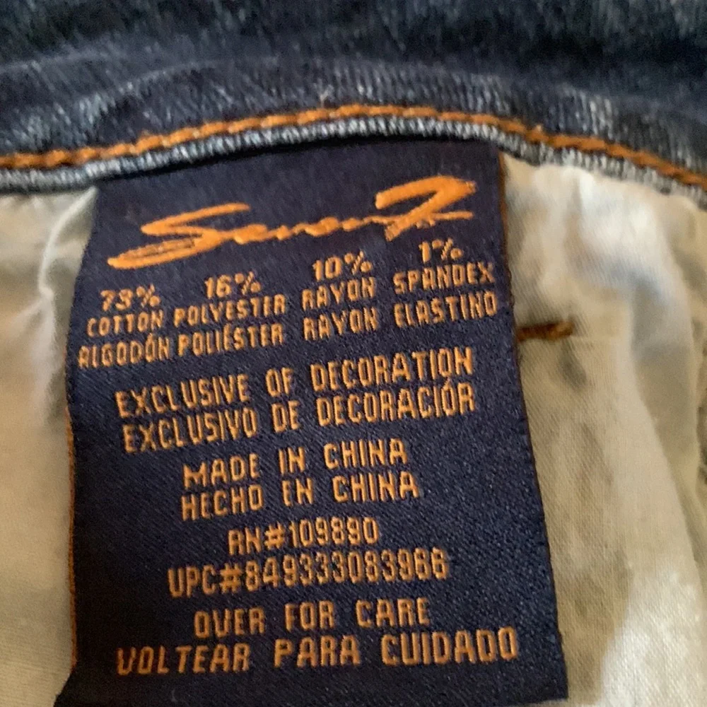 Seven jeans, gently used - Picture 6 of 7